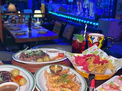 -Famous肥猫墨西哥音乐餐吧(五棵松华熙LIVE店)