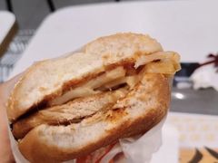 桂林酸竹笋风味板烧鸡腿堡-麦当劳(明湖店)