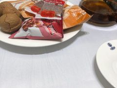 -红鼎豆捞·非遗鲍皇汤火锅(宝丰路店)