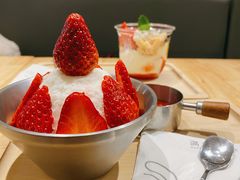 草莓多多白雪冰-满记甜品(北城天街二店)