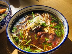 -镇南锅盖面馆(解放路店)