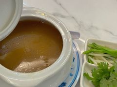 鱼翅羹-無招牌海鮮(芽笼店)