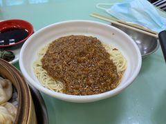 炸酱拌面-食惠里小笼包面馆(越秀店)