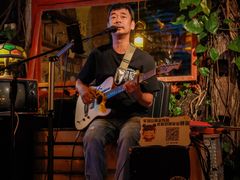 -城墙外BAR