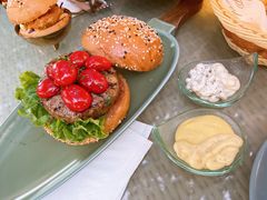 -Let'sBURGERplus·非常创意汉堡(三里屯店)