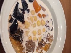 -RUXU入续糖水铺与包(卓悦中心店)