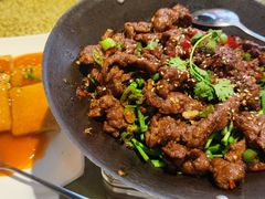 小炒黄牛肉-刘胖子家常菜·蹄花焖藕(江汉路总店)