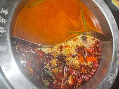 鸳鸯锅-井格重庆火锅(西直门凯德Mall店)