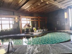 -弘安丽水温泉酒店