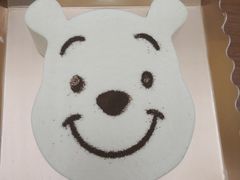 金枕头榴莲慕斯蛋糕（维尼熊款）-小西家作•精致蛋糕(富力爱丁堡店)