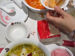 -渝是乎酸菜鱼(龙旗购物中心店)