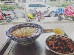 -伟记奥面馆(养育巷店)