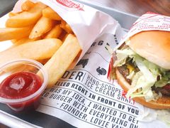 -FATBURGER 特富客汉堡(外交公寓店)