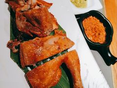 现烤脆皮春鸡-云海肴·汽锅鸡·云南菜(高德置地店)