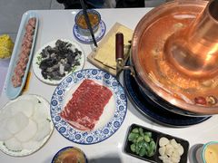 -一只羊·铜锅涮羊肉烧烤
