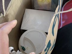 -星巴克(北京西站5号候车室)