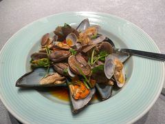 凉拌花甲拼青口-码头见·潮汕菜(领展中心城店)