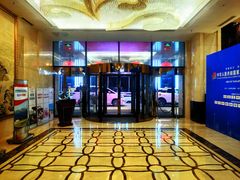 -锦龙国际酒店(天津奥体中心华苑地铁站店)