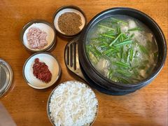 -第二外国语学院-韩国餐厅(朝阳路店)