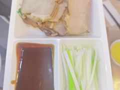 -李连贵熏肉大饼(金隅嘉品Mall店)