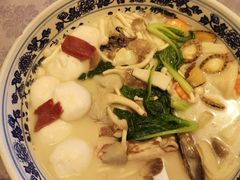 极品鱼头皇-山外山菜馆(玉泉路店)