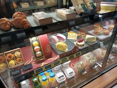 -星巴克(青岛火车北站候车大厅店)