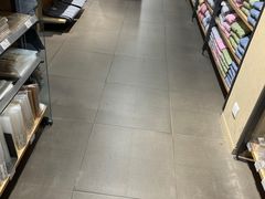 -MUJI无印良品(滨江宝龙城店)