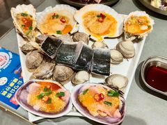 -围炉肉舍•炭烤活鳗•丹东海鲜烤肉(步行街店)