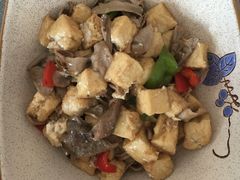 -天天向上素食餐厅(五台山店)