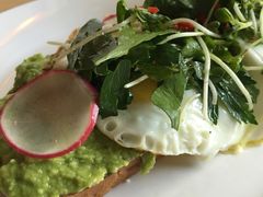牛油果吐司-Egg•Allday Brunch(襄阳北路店)