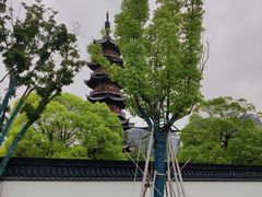 -龙华寺