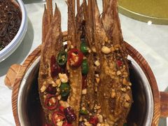 -老六饭店(翠通路店)