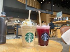 -星巴克臻选(成都环球乐天店)