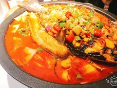 -鸣记脆皮烤鱼·海鲜烤鱼(三八广场店)