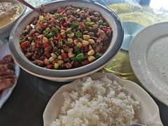 -土砂锅生态山庄·非遗砂锅雅鱼