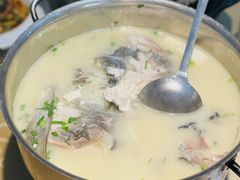 鱼头汤-福巷湘食小馆·猛火现炒(上海首店)