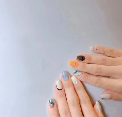 -悦指间美甲美睫