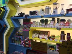 -反斗乐园π·电玩·高空拓展·蹦床(龙华天虹店)