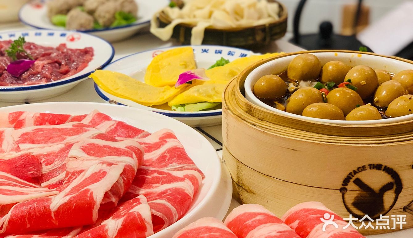 性价比也是超级高的~手工蛋饺：皮薄里边肉馅多