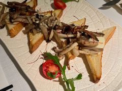 -春树下·树屋花房西餐厅(罍街AS1980店)