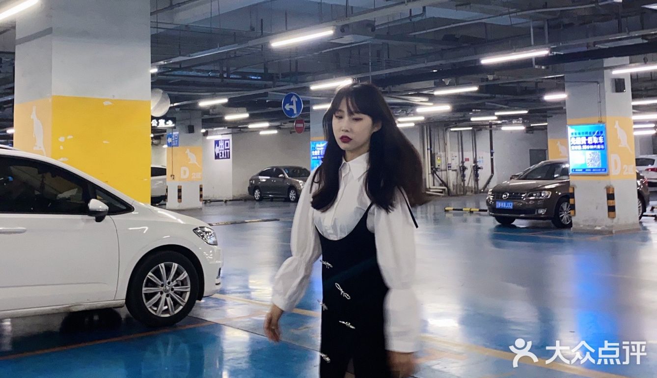 秋季搭配什么卷发👩‍🦱更温柔