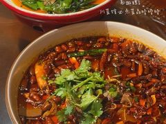 -万重锦·人文川菜馆(骡马市店)