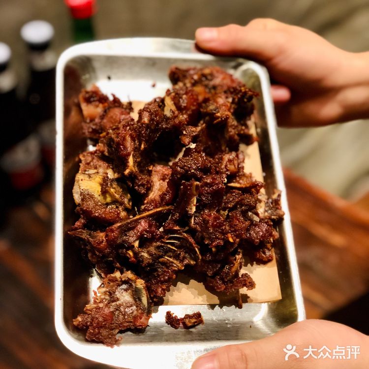 车公庙排队王破店东北烧烤为什么那么火❓