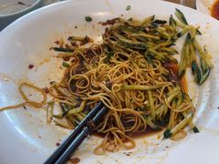 -严记小天府酸菜鱼(西四路店)