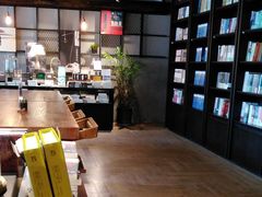 -阅西安新华书店(翠华南路店)