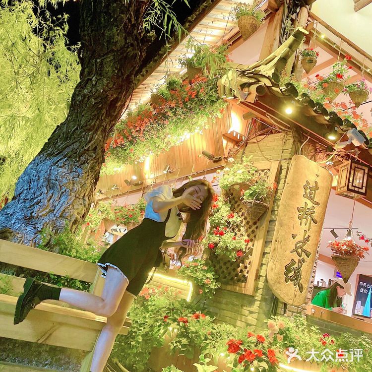 丽江｜渣渣米线——古城最美过桥米线店