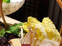 -余欢领鲜火锅(新街口店)