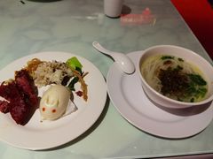 -裕龙汤泉