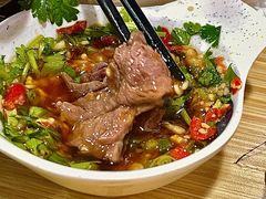 -杨老板·海鲜集市火锅·鲜切牛肉(中防万宝店)