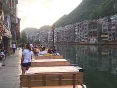 -罗满娘特色豆花烤鱼